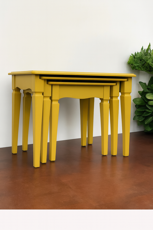 Stag Minstrel nest of 3 x tables