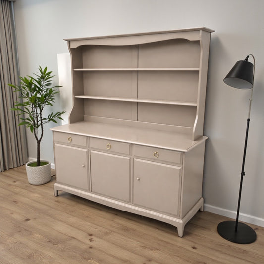 Stag Minstrel Welsh dresser